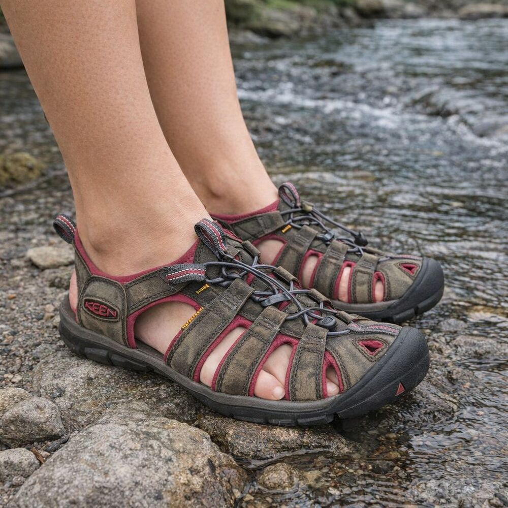 Keen CNX Waterproof Sandals Womens 9.5 Gray Pink Leather Shoes Gorpcore